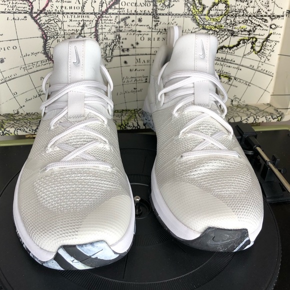 nike womens metcon flyknit